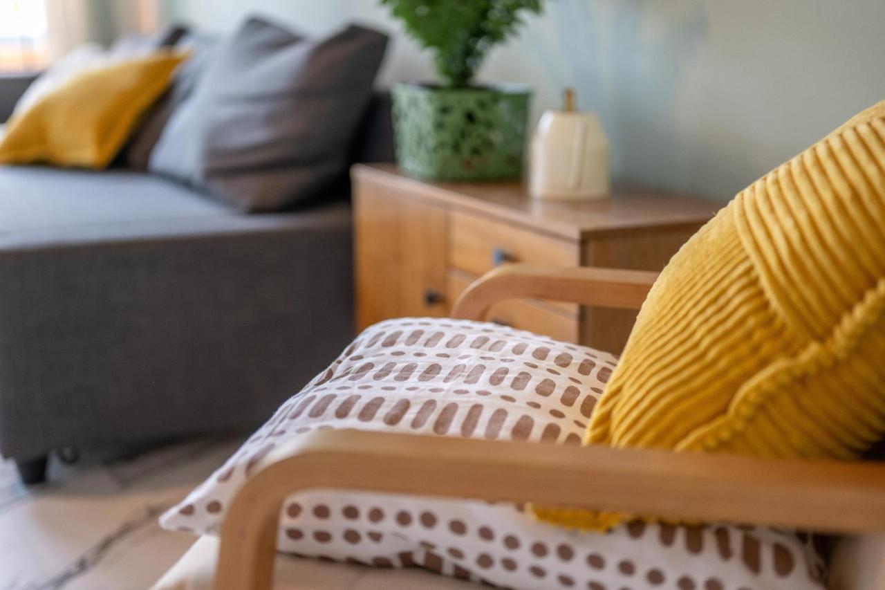 Wohlfuehlwohnung Mit 25 Qm Terrasse, Netflix Koblenz  Kültér fotó